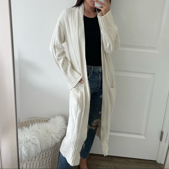 NEW Revolve weekend stories cardigan XXS - Picture 4 of 9